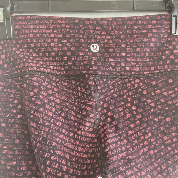 Lululemon Wunder Under Crop III Shatter Weave Dust Coral Plum Size 4 - Picture 9 of 13
